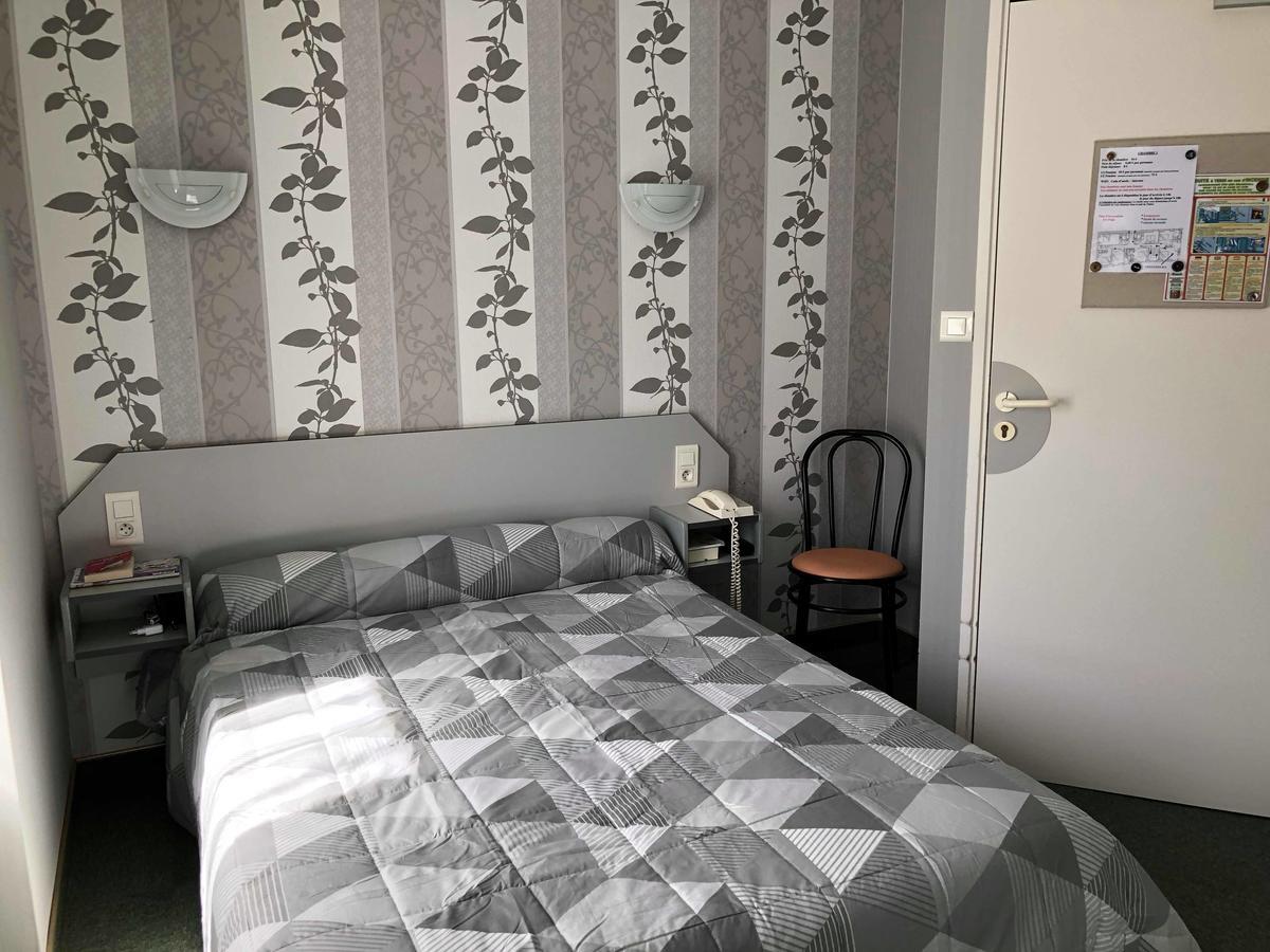 Hotel Des Voyageurs Saint-Chély-dʼAubrac Eksteriør bilde